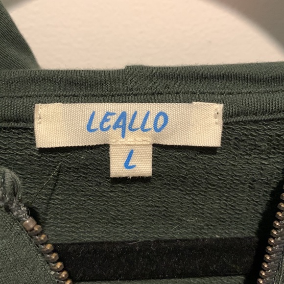 Dark green zip-up - Picture 3 of 3